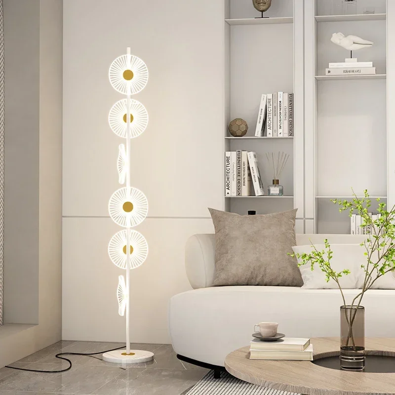 Floor lamp with structural components that need proper tightening